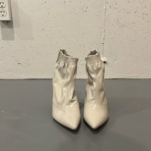 Raye State Bootie in Bone White Size 8 Never Worn